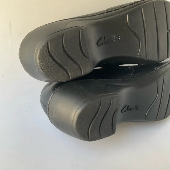 Clarks Channing Essa 6.5 M Black Leather slip on - Picture 13 of 13